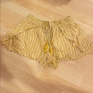 American Eagle Flowy Shorts